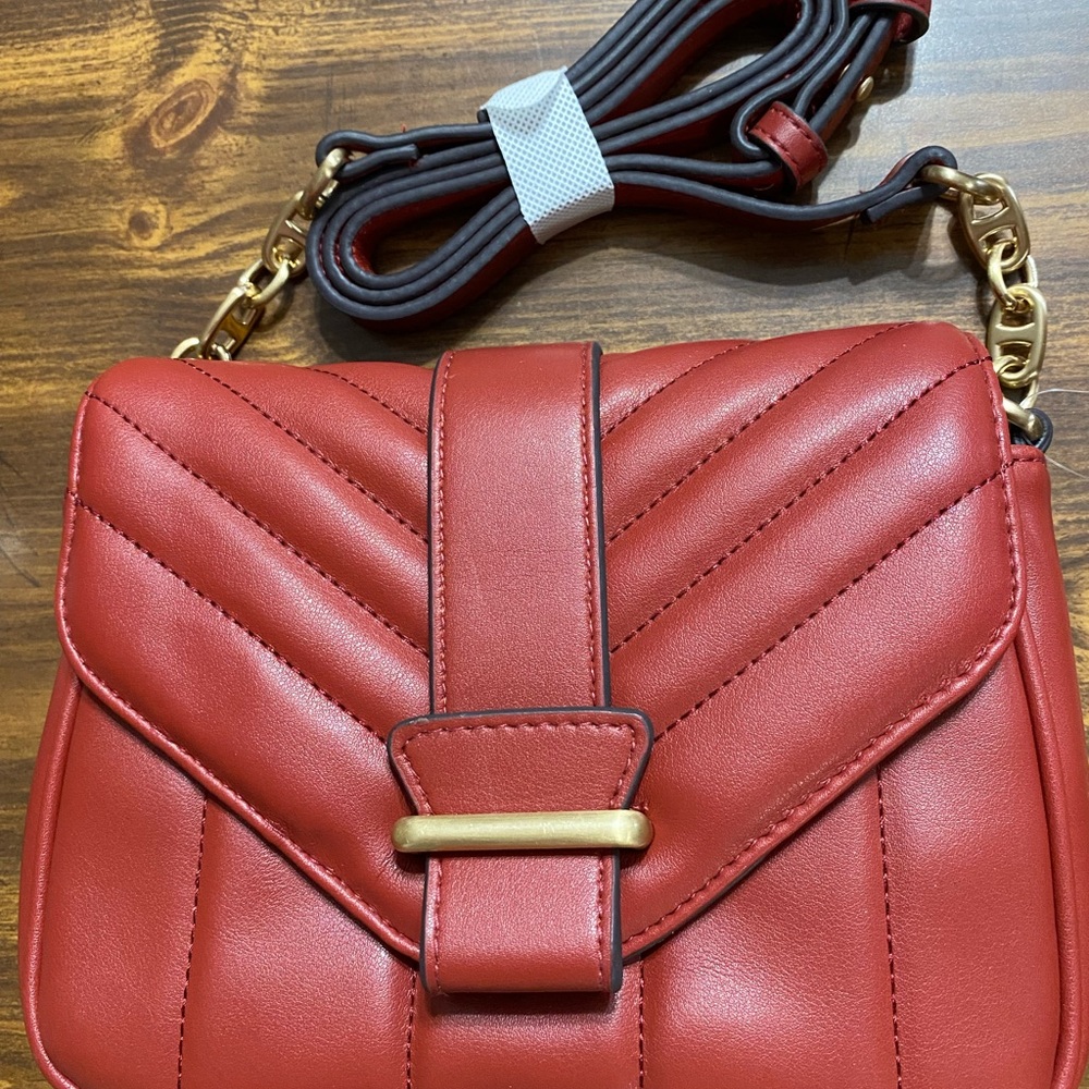 Crossbody with strap - Picture 1 of 7